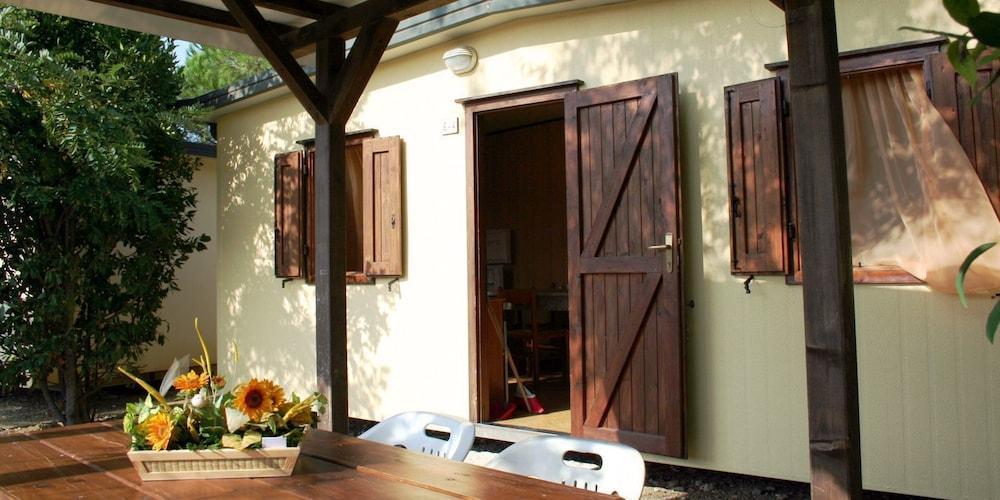 Camping Arcobaleno Marina Di Bibbona Kültér fotó