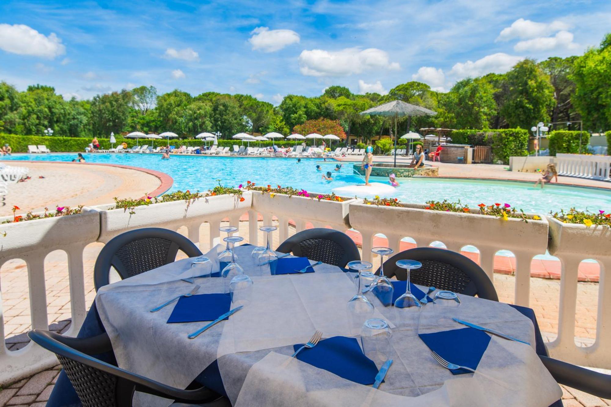 Camping Arcobaleno Marina Di Bibbona Kültér fotó